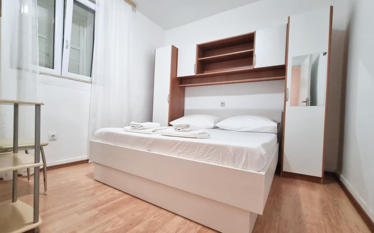 Apartments Villa Flamingo Makarska Extérieur photo