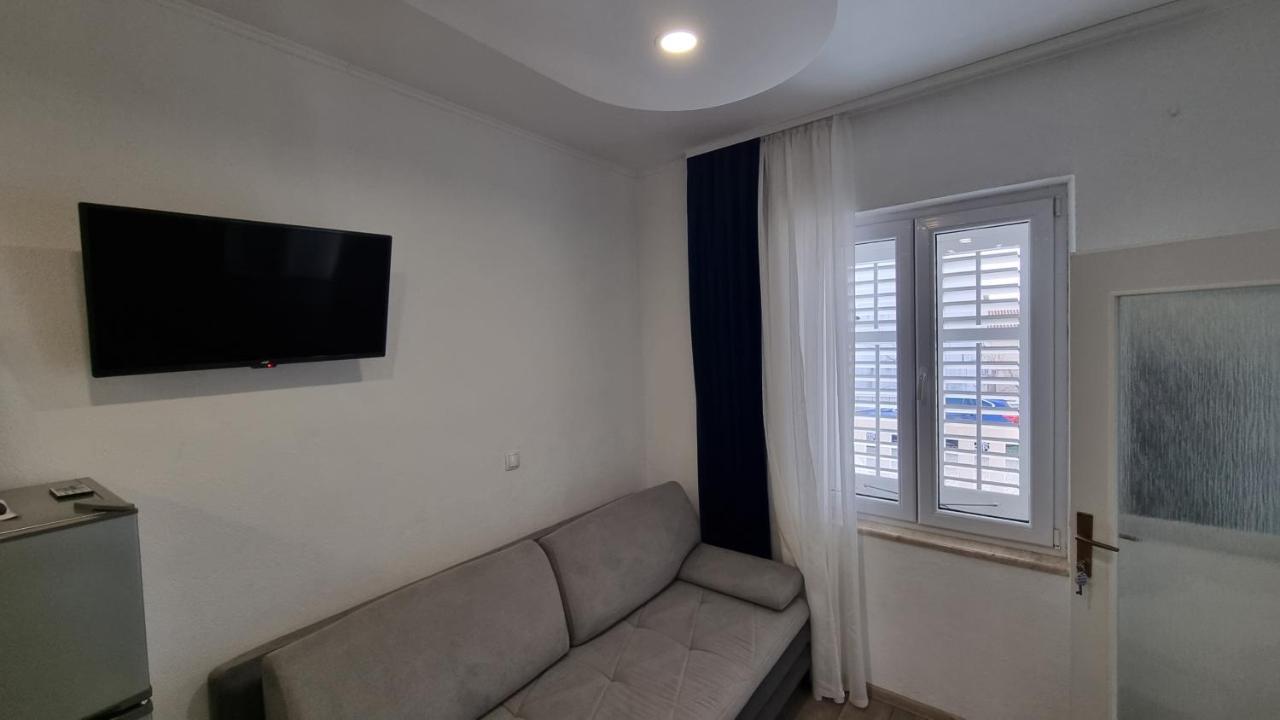 Apartments Villa Flamingo Makarska Extérieur photo