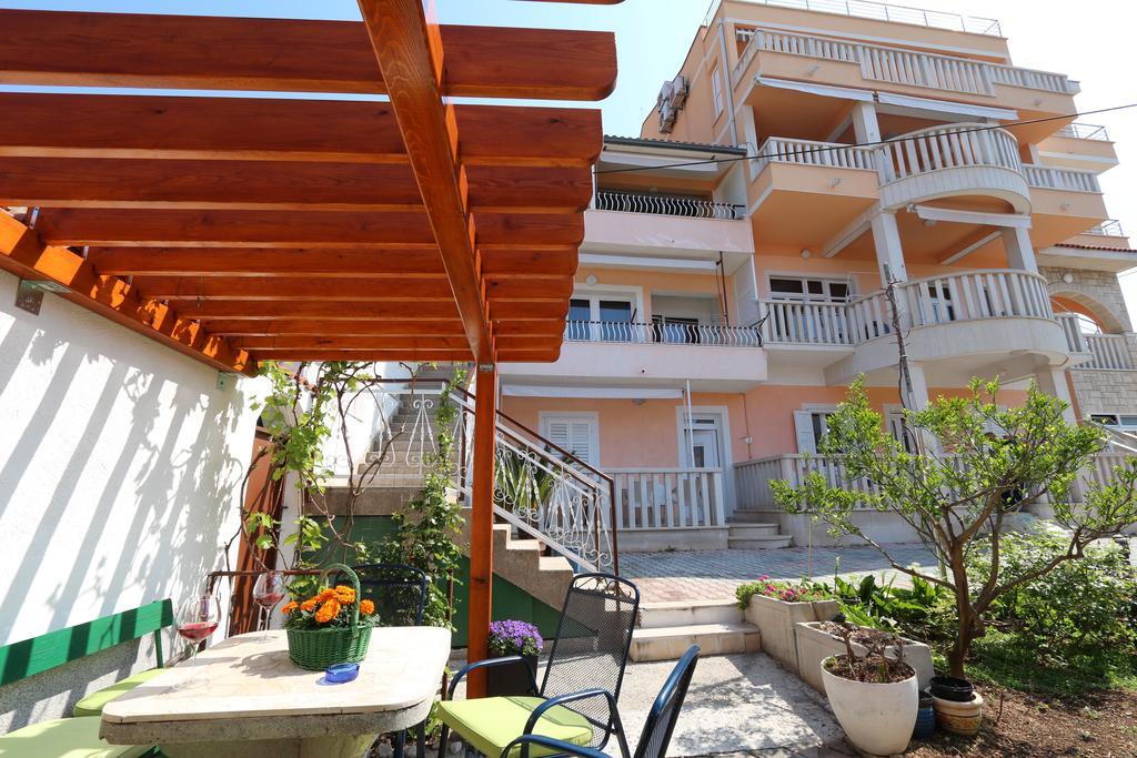 Apartments Villa Flamingo Makarska Extérieur photo